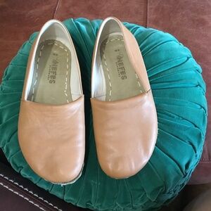 Nefes handmade barefoot shoes